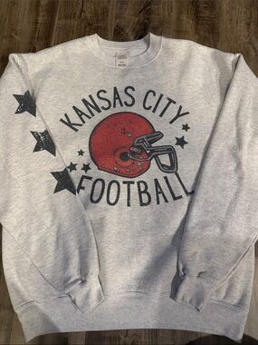 Hanes Gray Crewneck Sweatshirt with Red Helmet Graphic